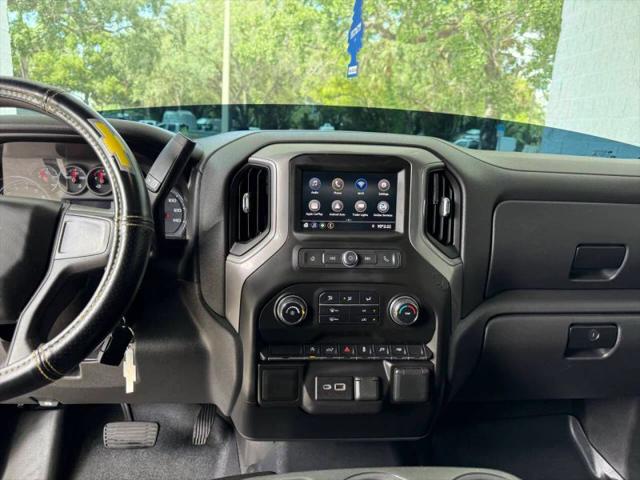 2021 Chevrolet Silverado 1500 2WD Crew Cab Short Bed Custom