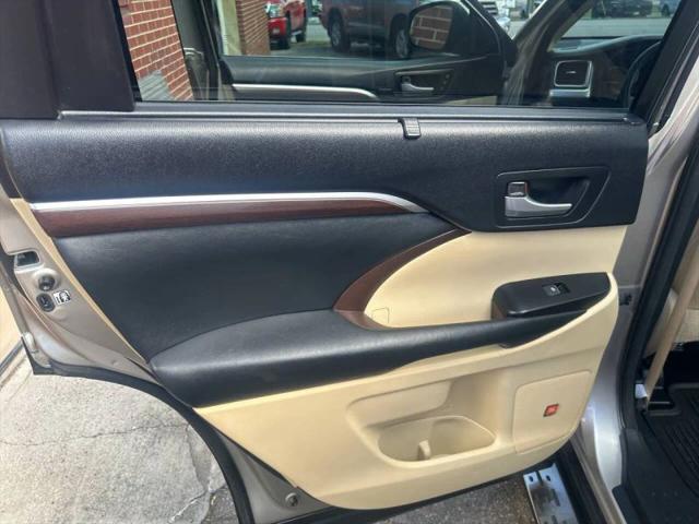 2015 Toyota Highlander Limited Platinum V6