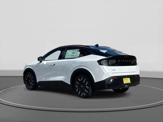 2026 Nissan LEAF PLATINUM+