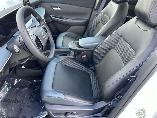 2026 Nissan LEAF PLATINUM+