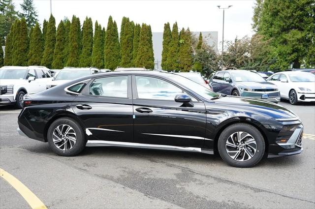 2026 Hyundai Sonata Hybrid Blue
