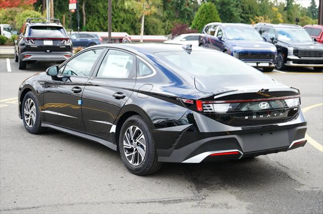 2026 Hyundai Sonata Hybrid Blue