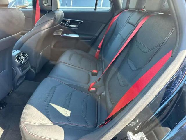 2026 Mercedes-Benz GLC 4MATIC