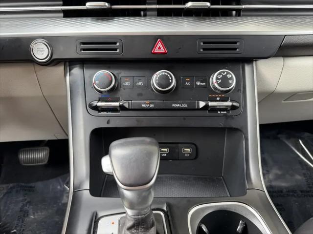 2024 Kia Carnival MPV LX Seat Package