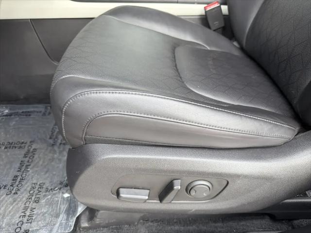 2024 Kia Carnival MPV LX Seat Package