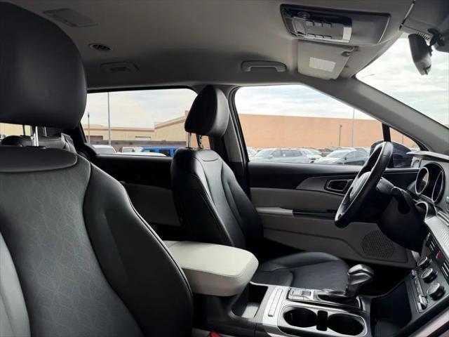 2024 Kia Carnival MPV LX Seat Package