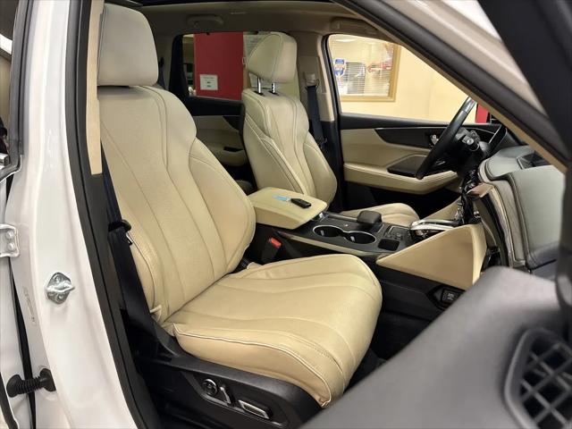 2023 Acura MDX Advance Package