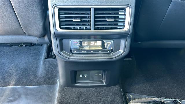 2026 Volkswagen Atlas SEL Premium R-Line