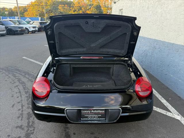 2002 Ford Thunderbird Premium