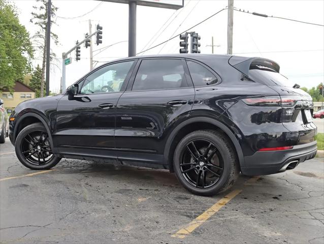 2020 Porsche Cayenne Standard