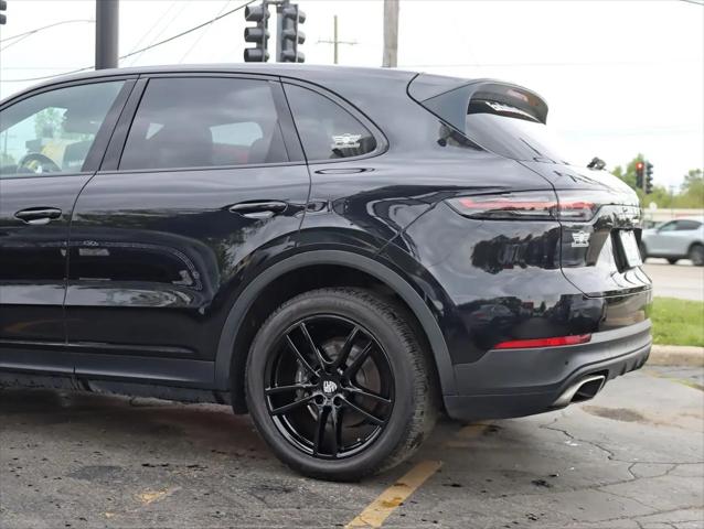 2020 Porsche Cayenne Standard