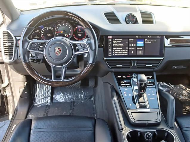 2020 Porsche Cayenne Standard