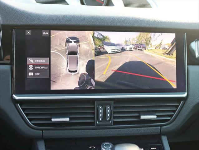 2020 Porsche Cayenne Standard