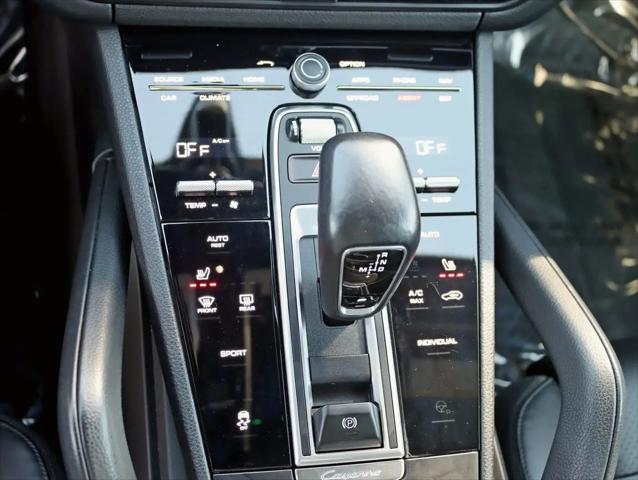 2020 Porsche Cayenne Standard