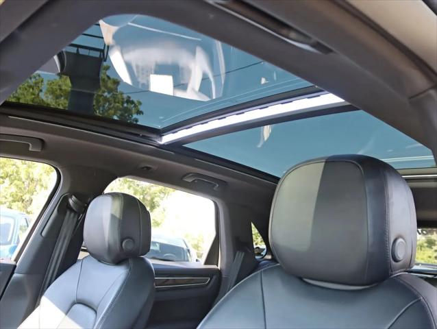 2020 Porsche Cayenne Standard