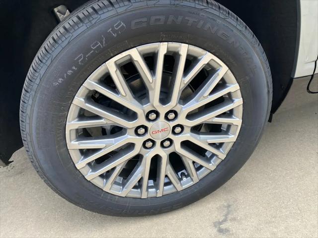 2026 GMC Acadia Denali AWD
