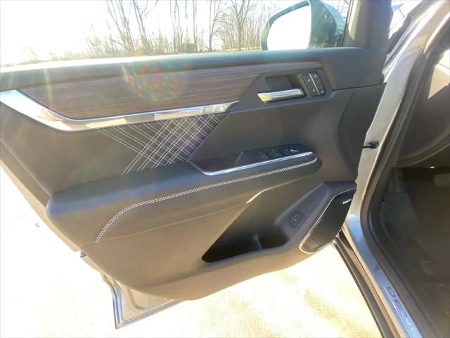 2026 GMC Acadia Denali AWD