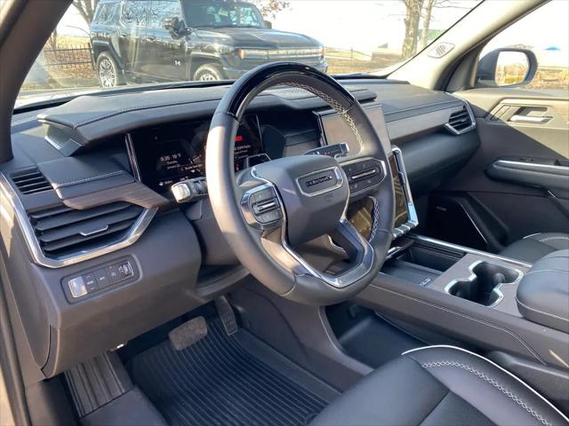 2026 GMC Acadia Denali AWD