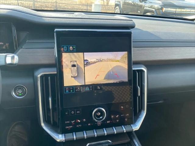 2026 GMC Acadia Denali AWD