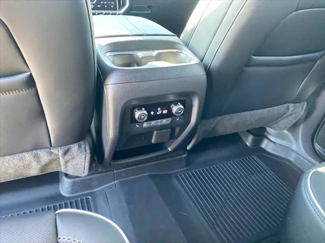 2026 GMC Acadia Denali AWD