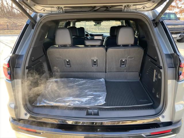 2026 GMC Acadia Denali AWD
