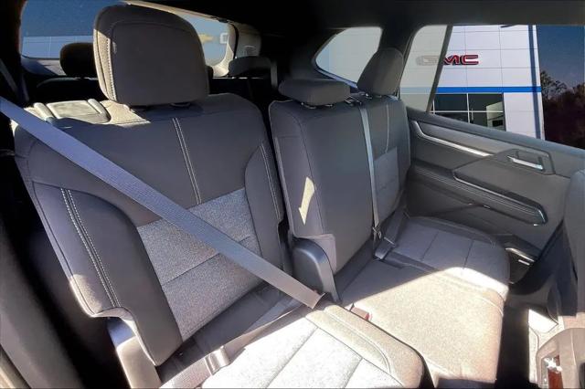 2026 GMC Acadia Elevation FWD