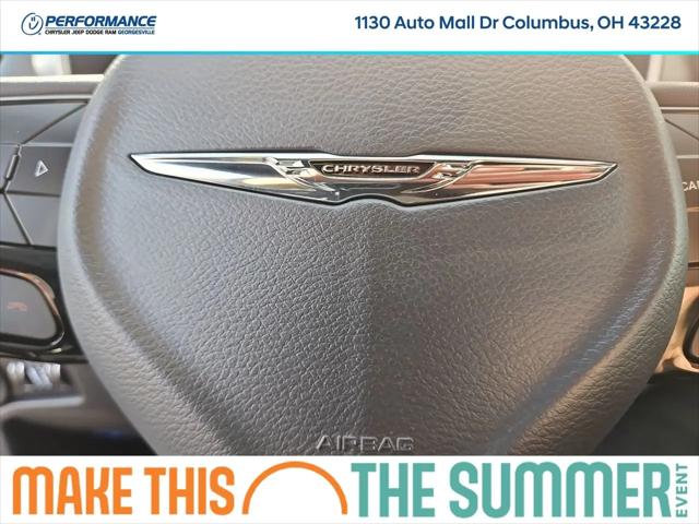 2026 Chrysler Pacifica Select