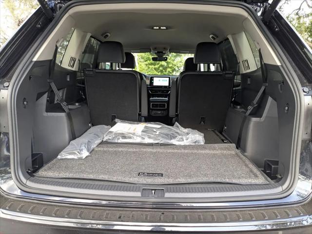 2026 Volkswagen Atlas SE with Technology