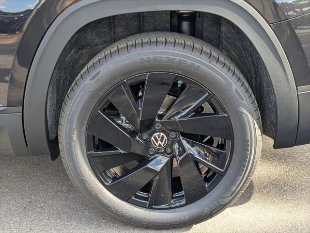 2026 Volkswagen Atlas SE with Technology