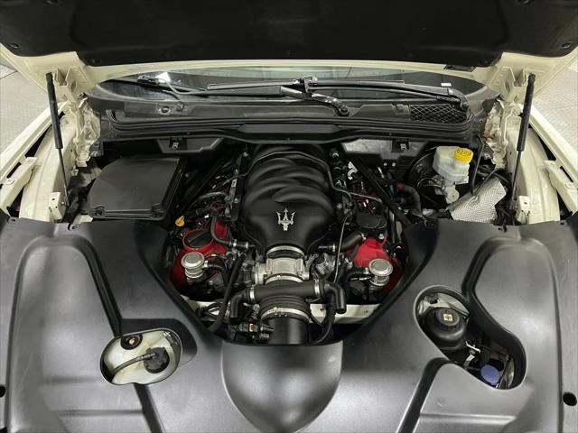 2017 Maserati GranTurismo Standard