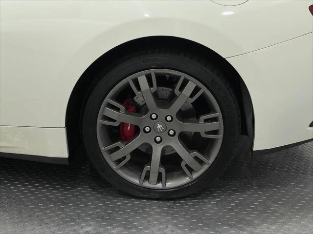 2017 Maserati GranTurismo Standard