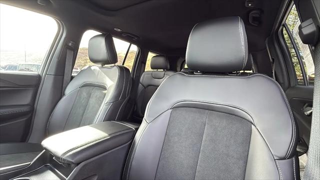 2025 Jeep Grand Cherokee Altitude X 4x4