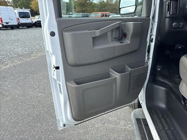 2023 GMC Savana Cargo RWD 2500 Regular Wheelbase Work Van