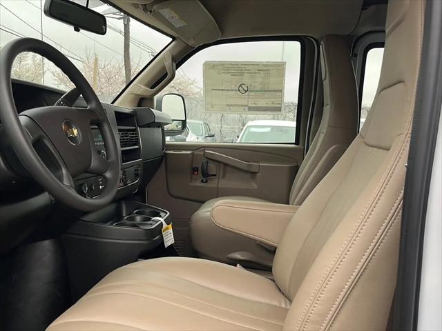 2025 Chevrolet Express Cargo Van RWD 2500 Regular Wheelbase WT
