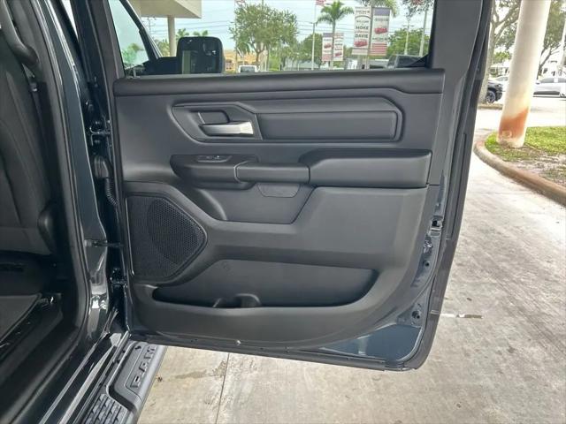 2025 Ram 1500 Tradesman Crew Cab 4x4 57 Box
