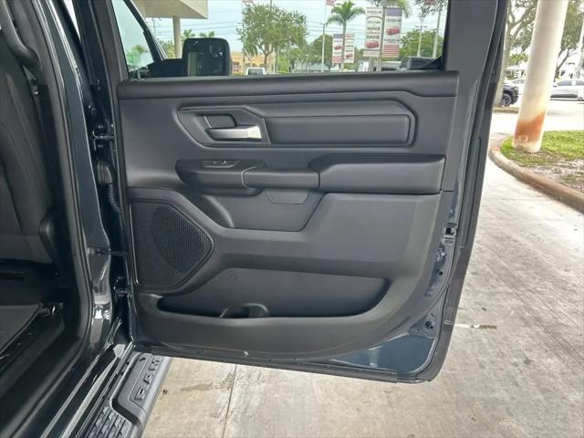 2025 Ram 1500 Tradesman Crew Cab 4x4 57 Box