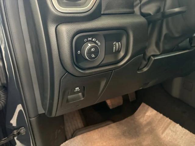 2025 Ram 1500 Tradesman Crew Cab 4x4 57 Box