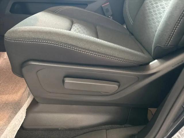 2025 Ram 1500 Tradesman Crew Cab 4x4 57 Box