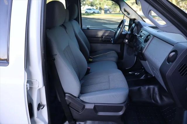 2012 Ford F-550 XL