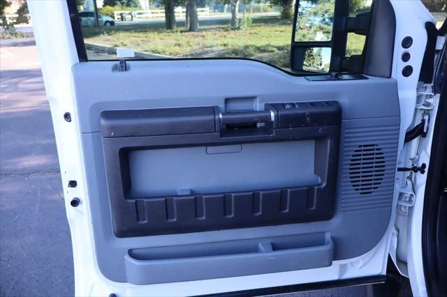 2012 Ford F-550 XL
