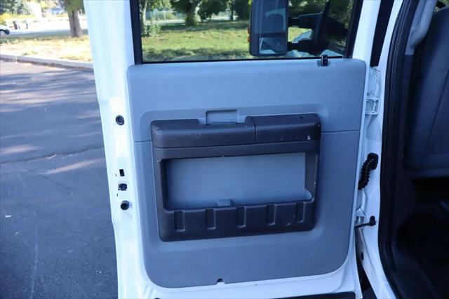2012 Ford F-550 XL