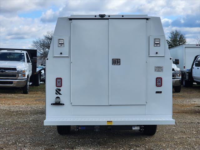 2025 Chevrolet Express Cutaway Work Van