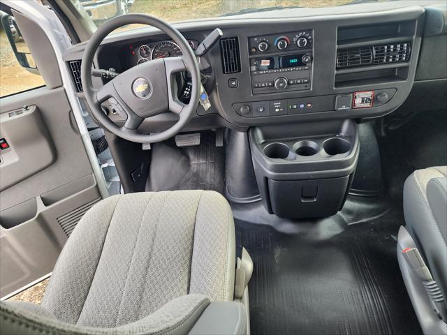 2025 Chevrolet Express Cutaway Work Van