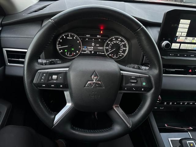 2022 Mitsubishi Outlander SE