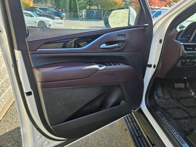 2023 Cadillac Escalade ESV Sport Platinum