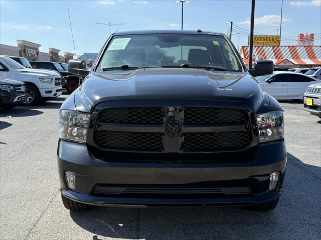 2017 RAM 1500 Express Crew Cab 4x4 57 Box 2017 RAM 1500 Express Crew Cab 4x4 57 Box