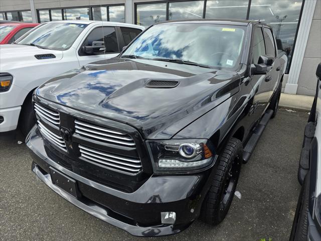 2017 RAM 1500 Sport Crew Cab 4x4 57 Box