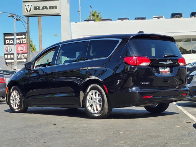 2024 Chrysler Voyager LX 2024 Chrysler Voyager LX