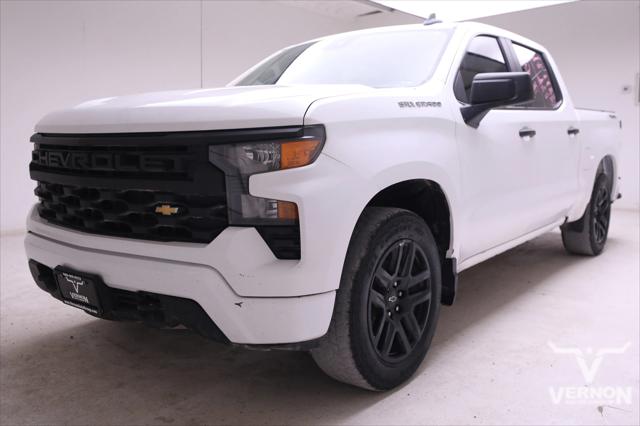 2022 Chevrolet Silverado 1500 4WD Crew Cab Short Bed Custom