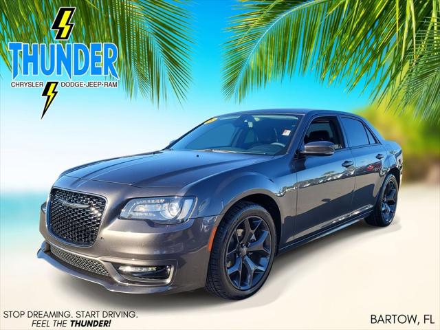 2023 Chrysler 300 Touring L